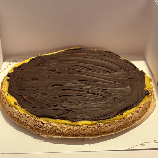 Suksessterte med sjokoladetrekk 25cm